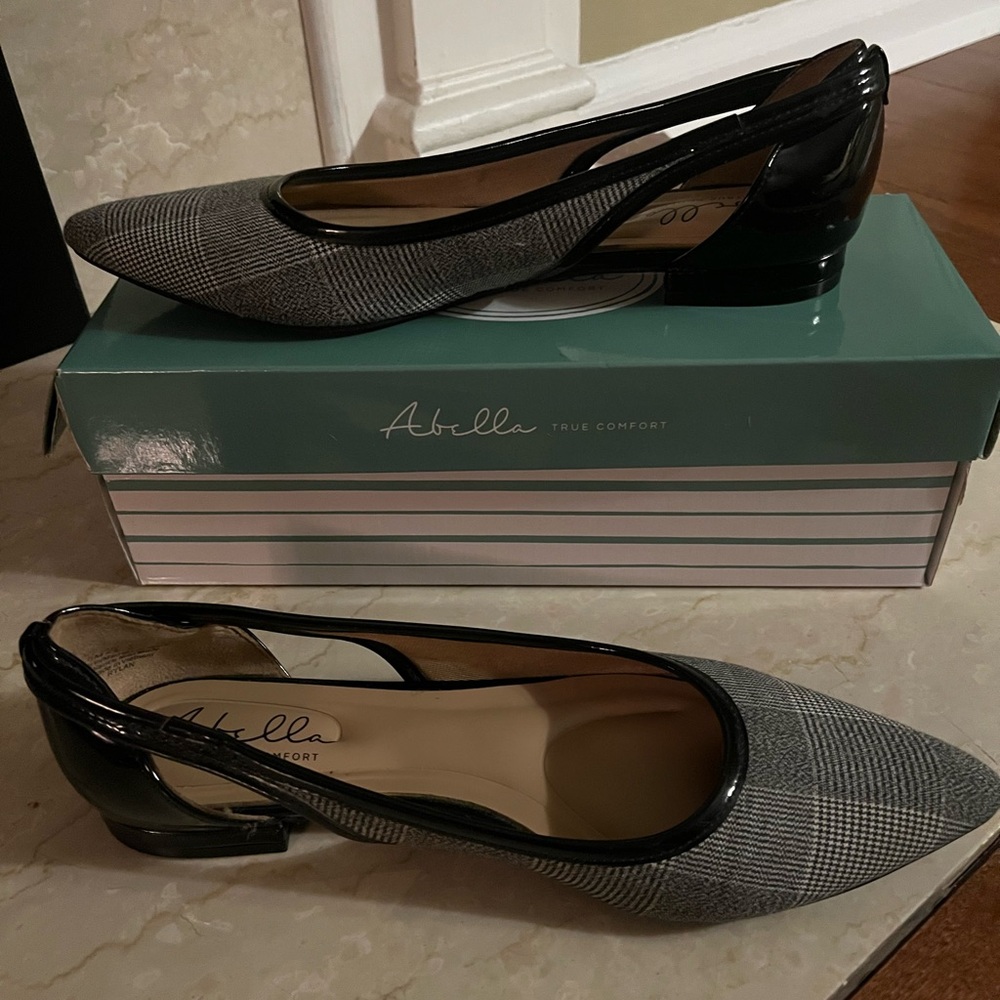 Abella Rylan Shoes - Picture 3 of 8
